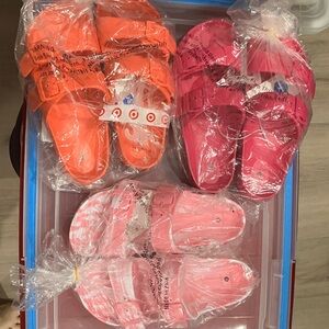 Brand new sandals size 7